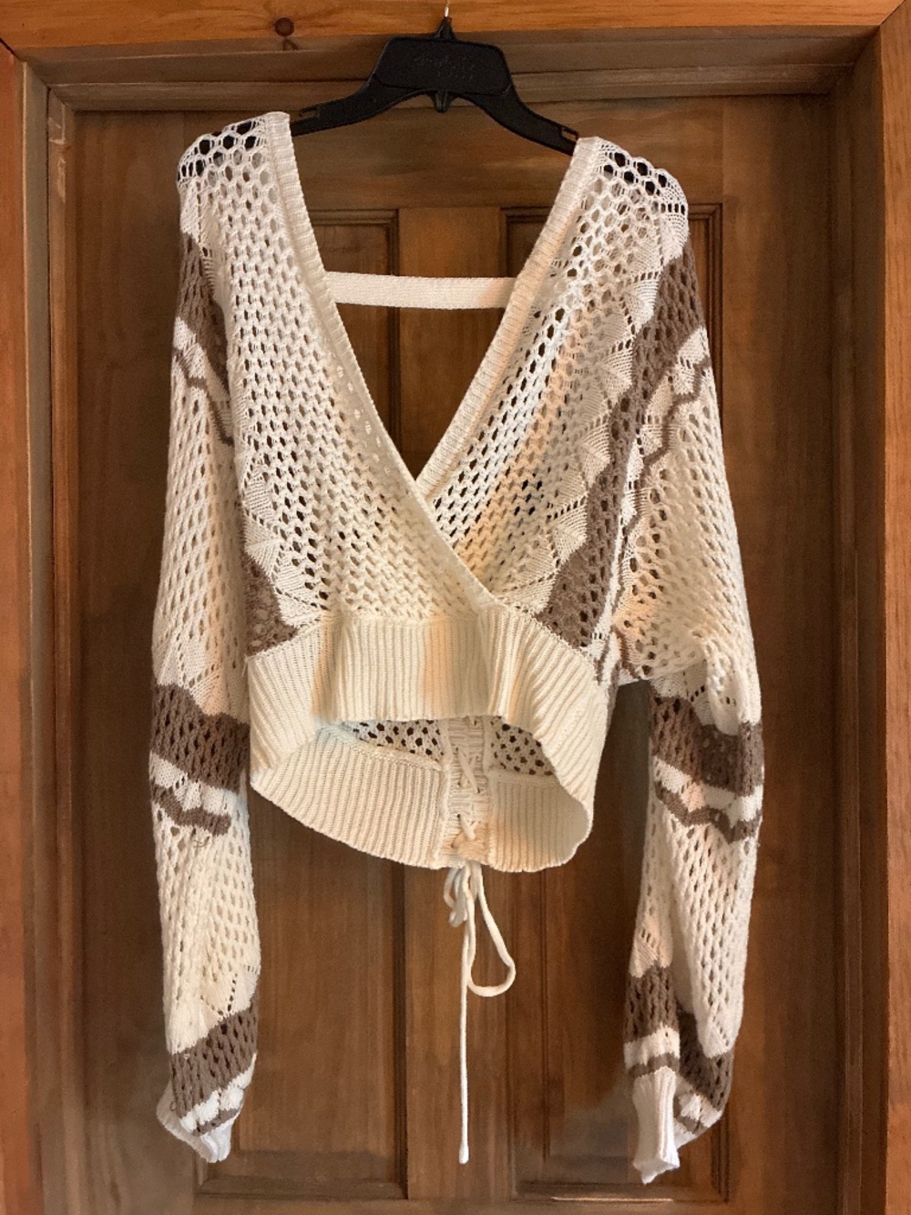 Buckle BKE Size L Sweater Top